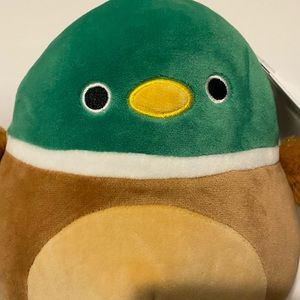 Avery The Duck Squishmallow